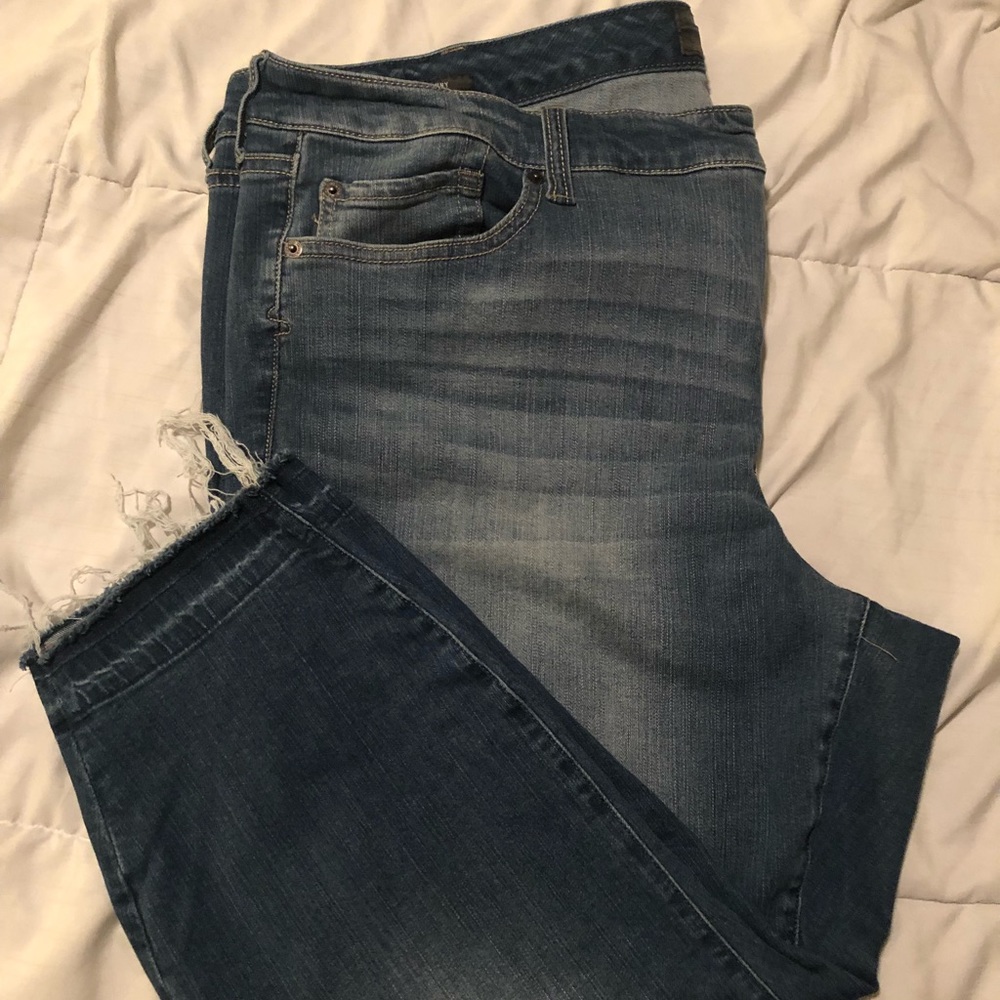 Torrid capris sz24